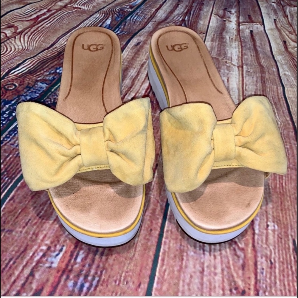 Ugg | treadlite Joan yellow bow slofe sandal 7.5
